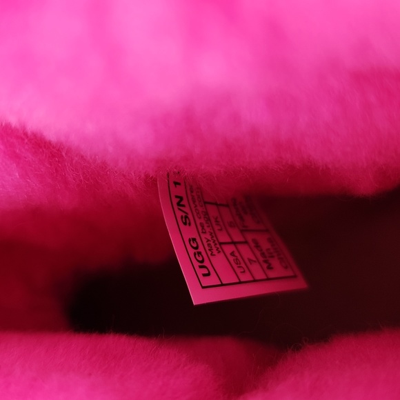 Ugg Women's Classic Mini Tiger Flower Boots - Picture 7 of 7